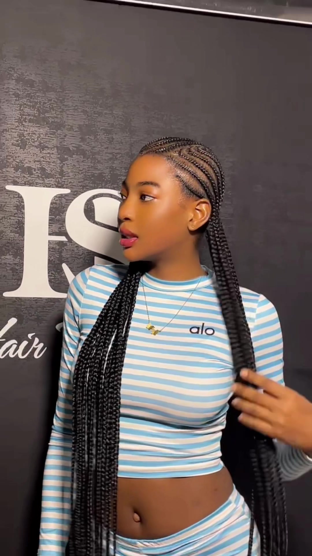 @HAIRSTYLIST IN IKORODU💇♀️💕