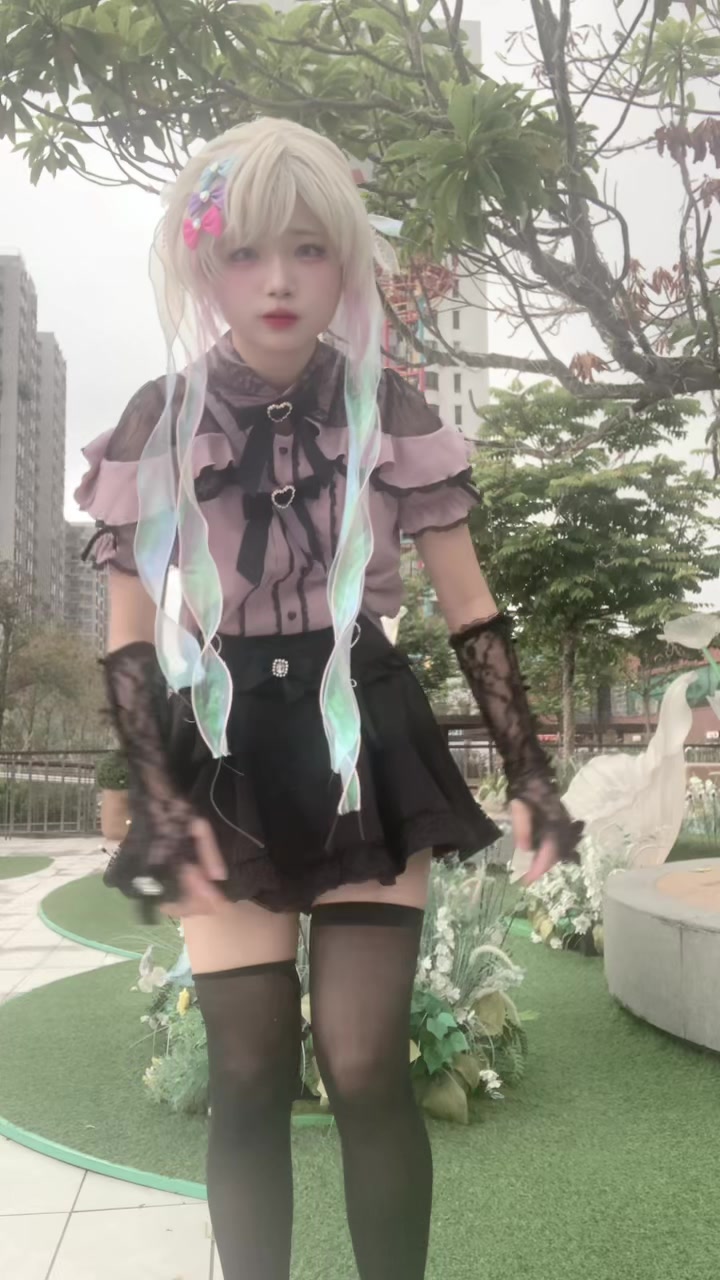 @玥