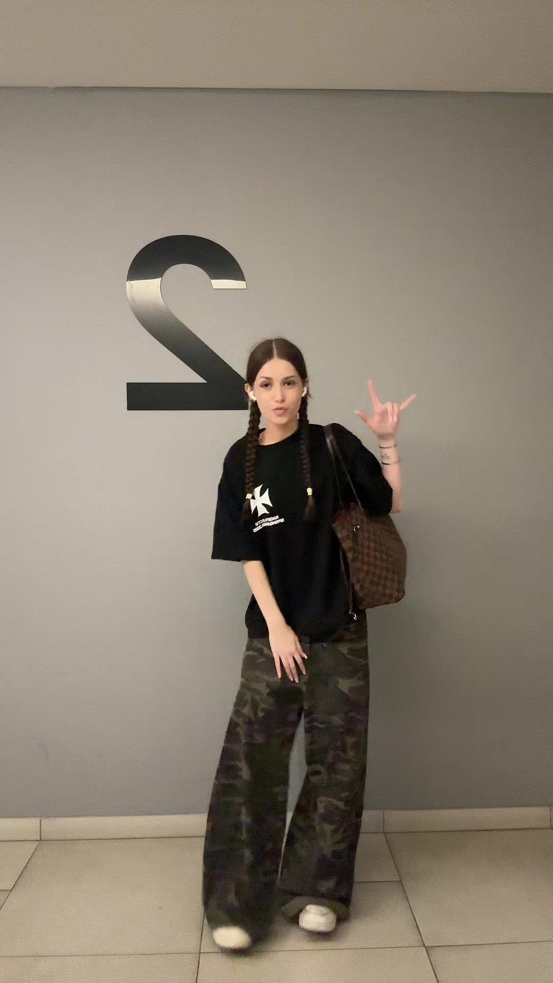 @мур