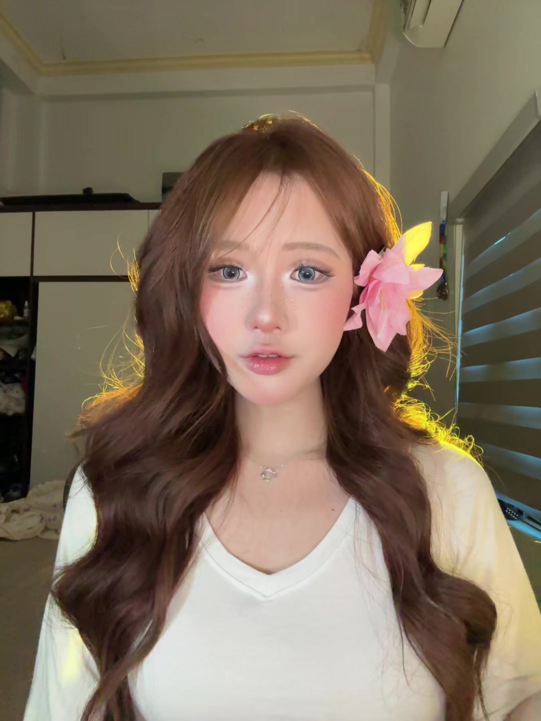 @Thảo vân lên xe anh!