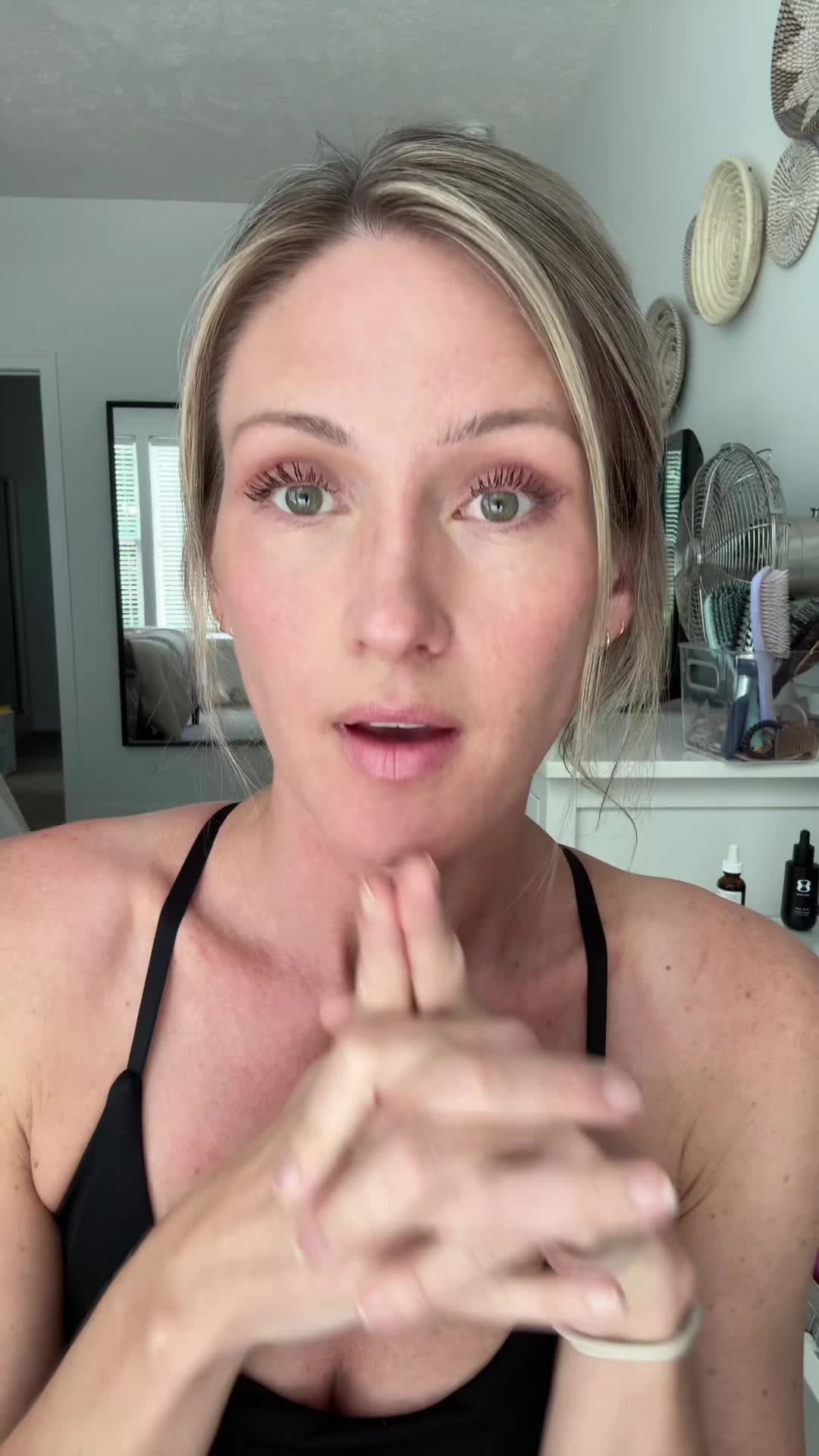 @SarahMakesMeLaugh