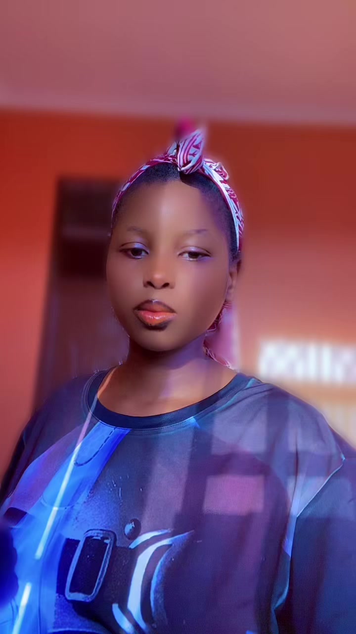 @@🦋vee🦋