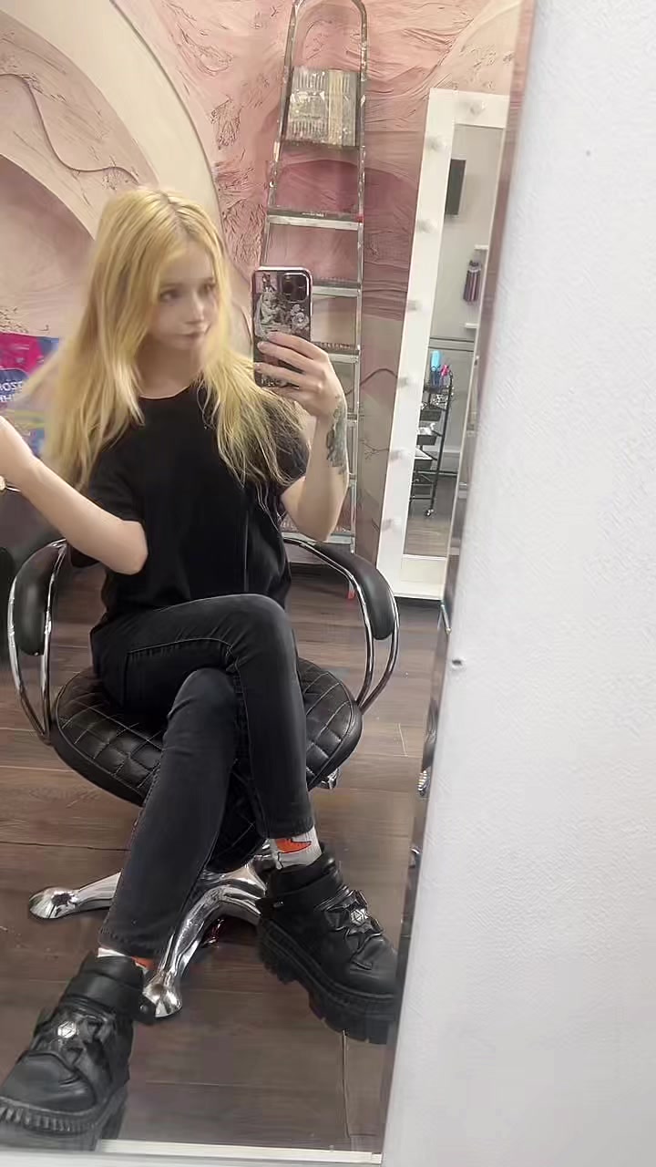 @alisa akiko