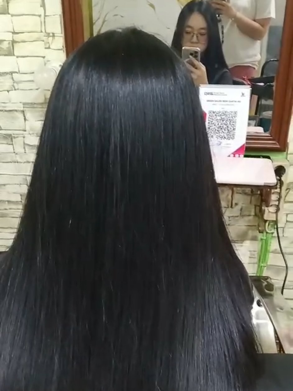 @Salon Momcantik