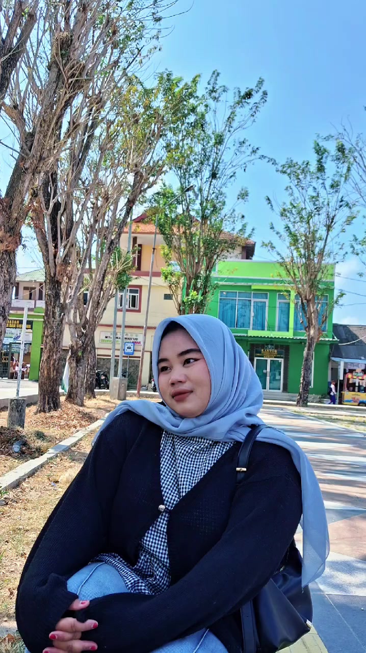 @Selvi💐