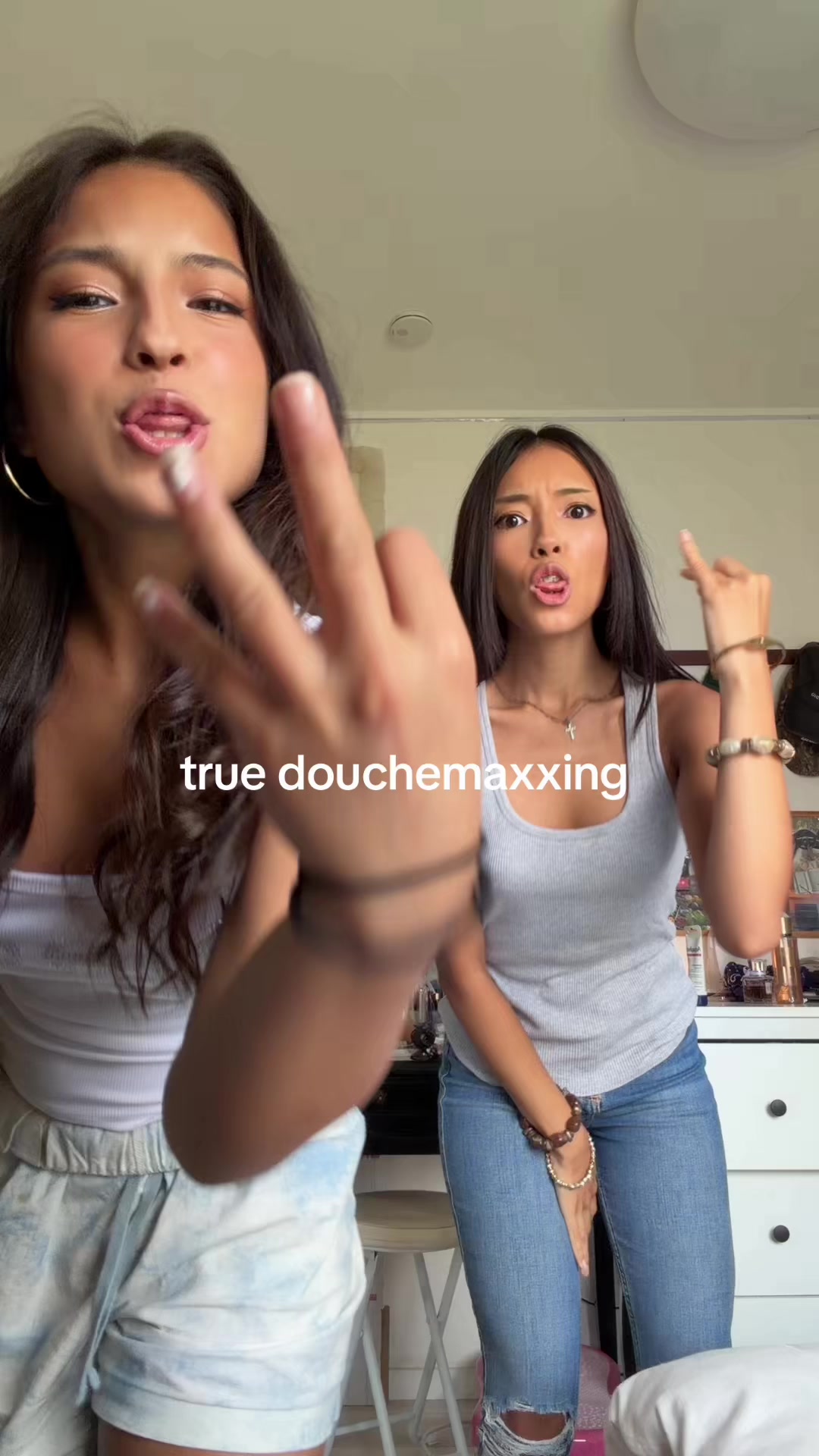 @sakuras.ac