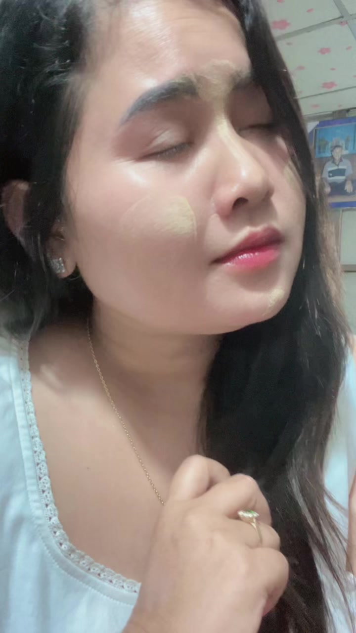 @🦋ပန်းနု🩵