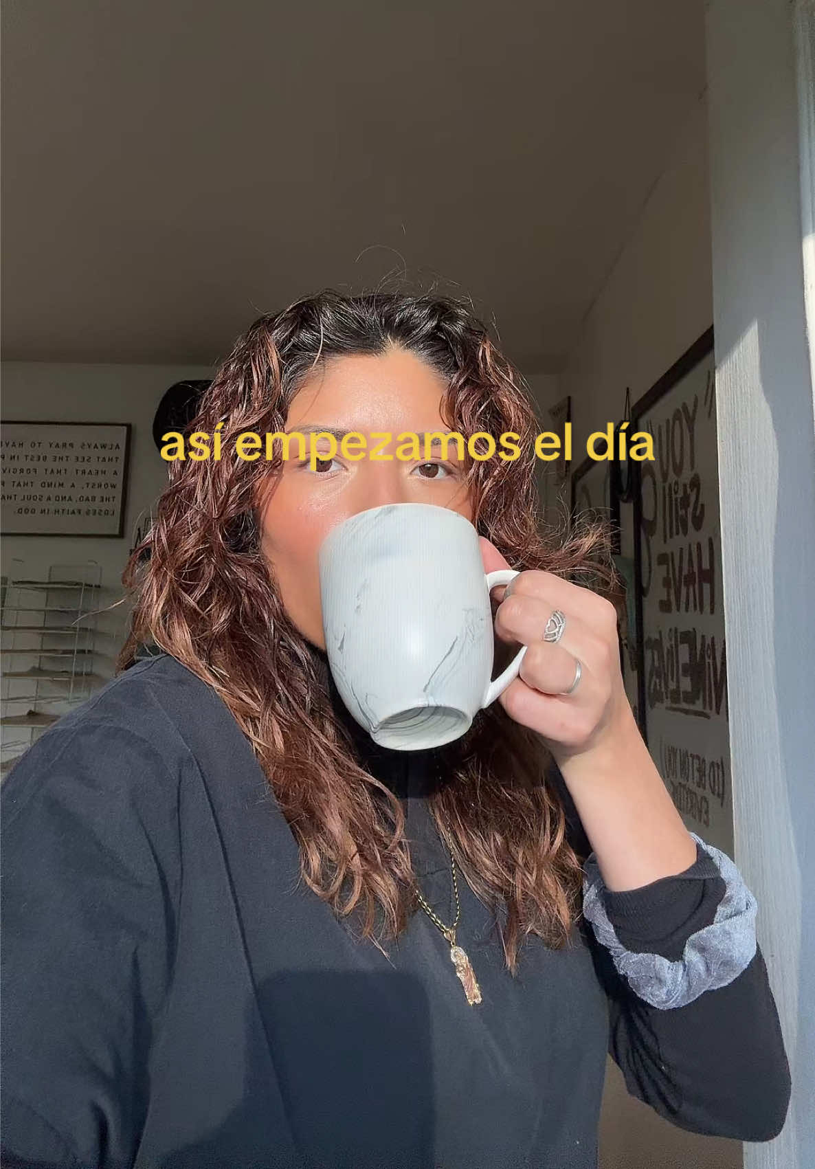@J. SOL 🍒
