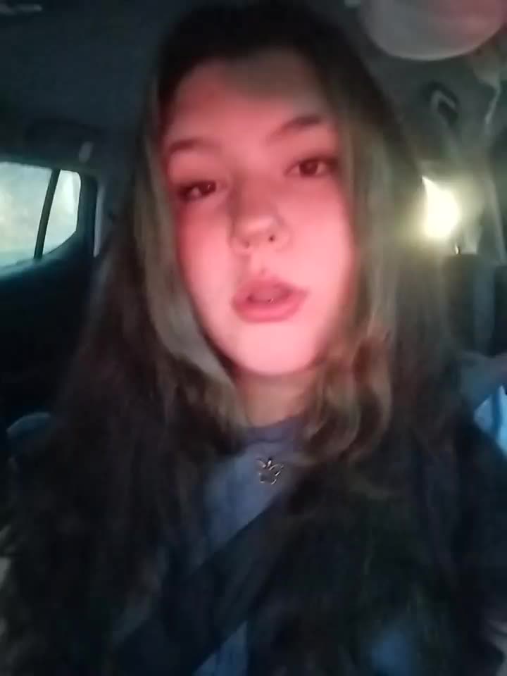 @🦄