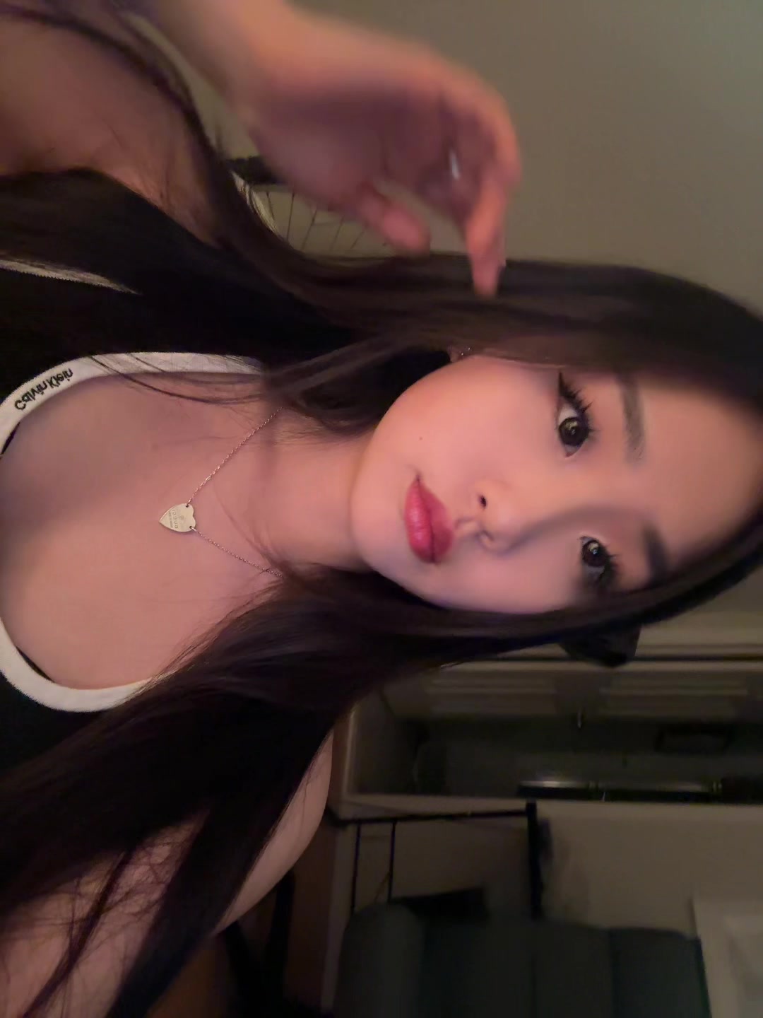 @🐰