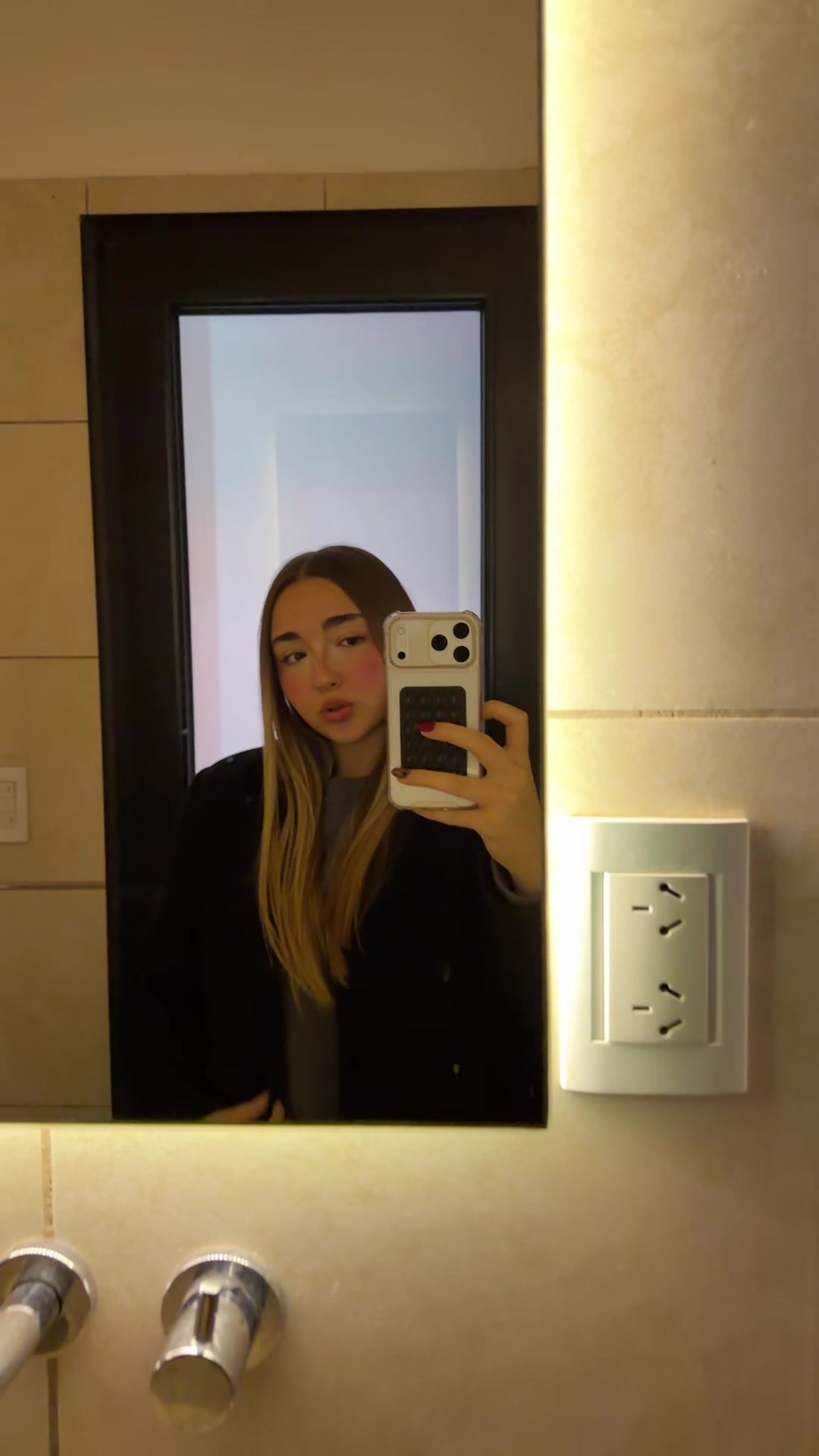 @abruu