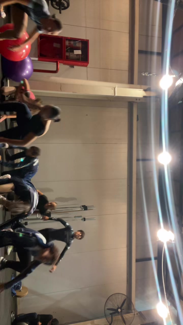 @zai🖤