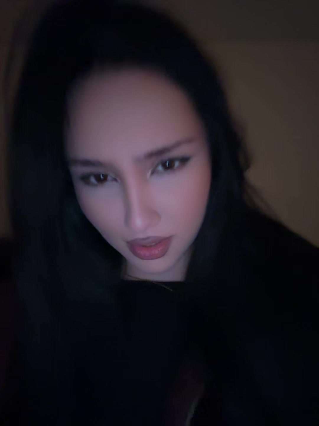 @натутя