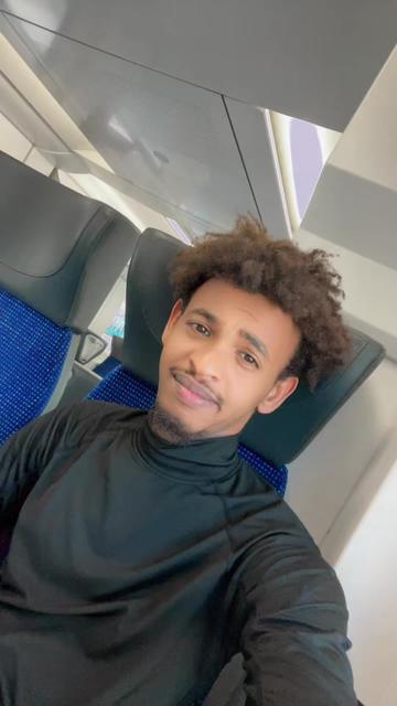 @Emraan🇸🇴🇩🇪