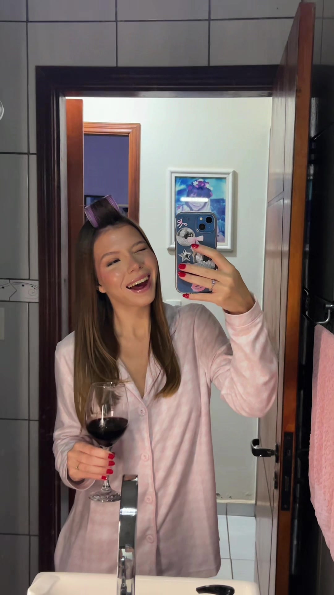 @LAÍS SARTORI ✨