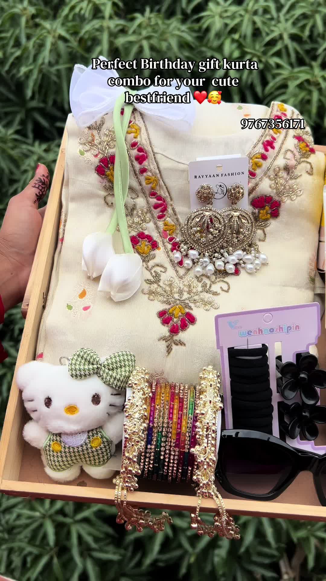 @Arya_The Gift House