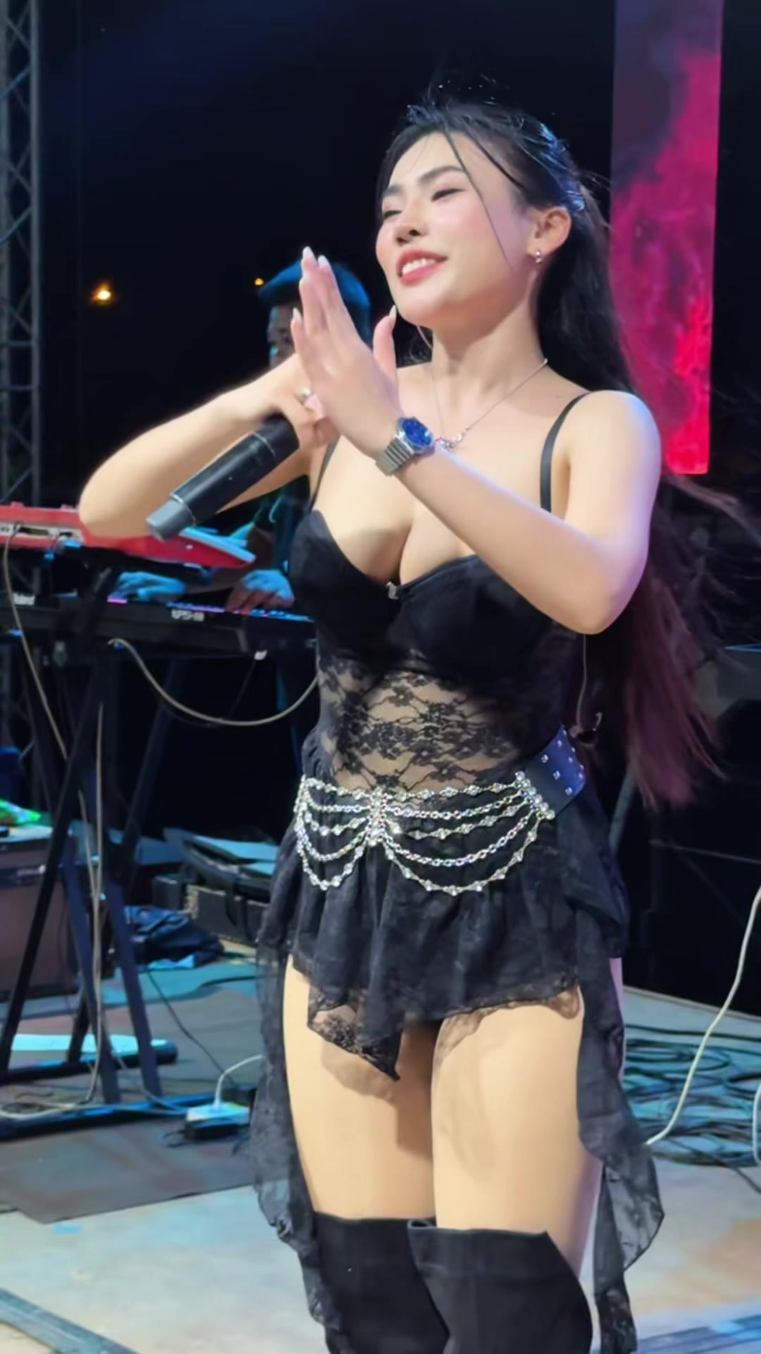@ปิ๋ม ชุติมา