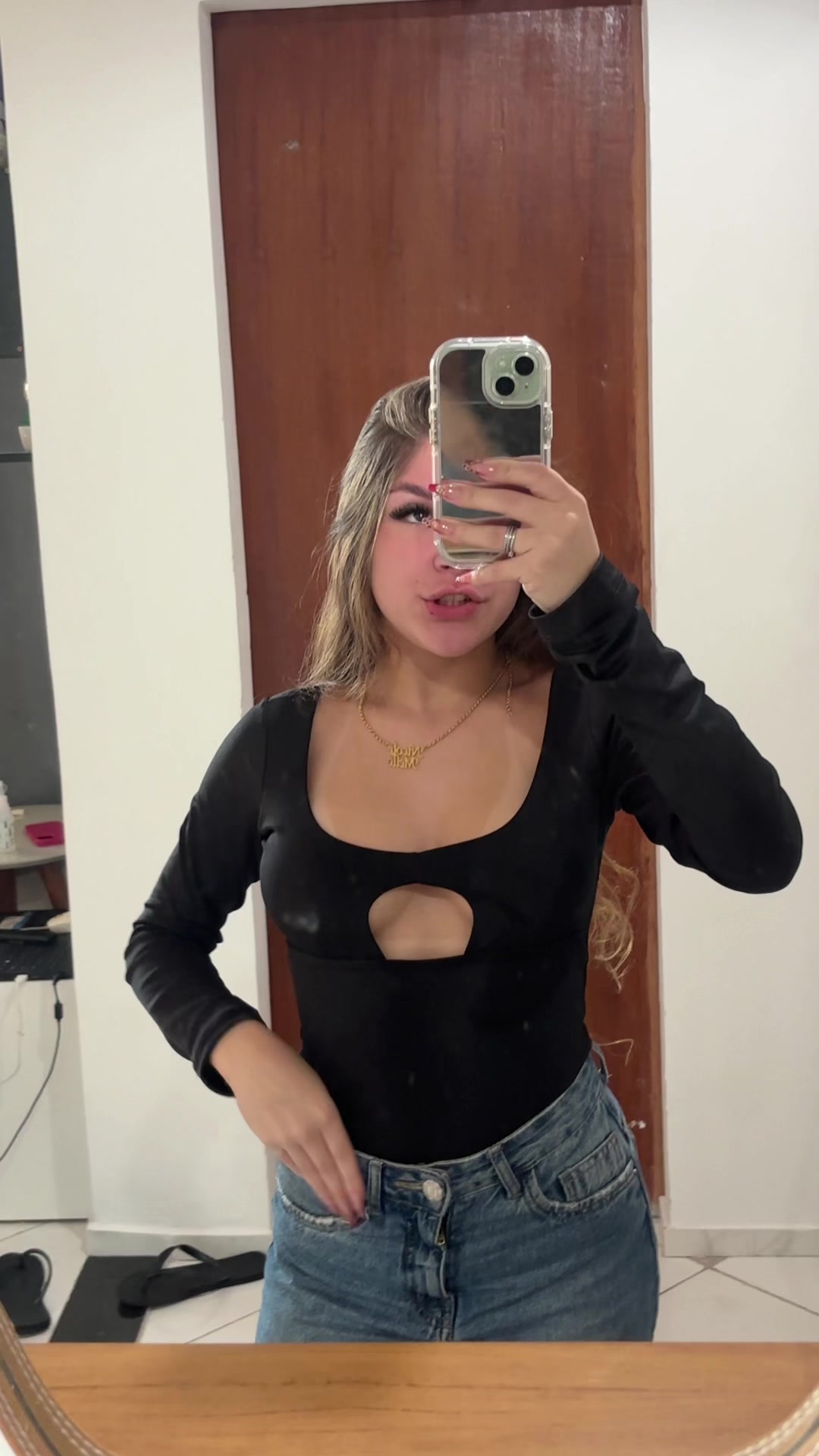 @nicolemello09_