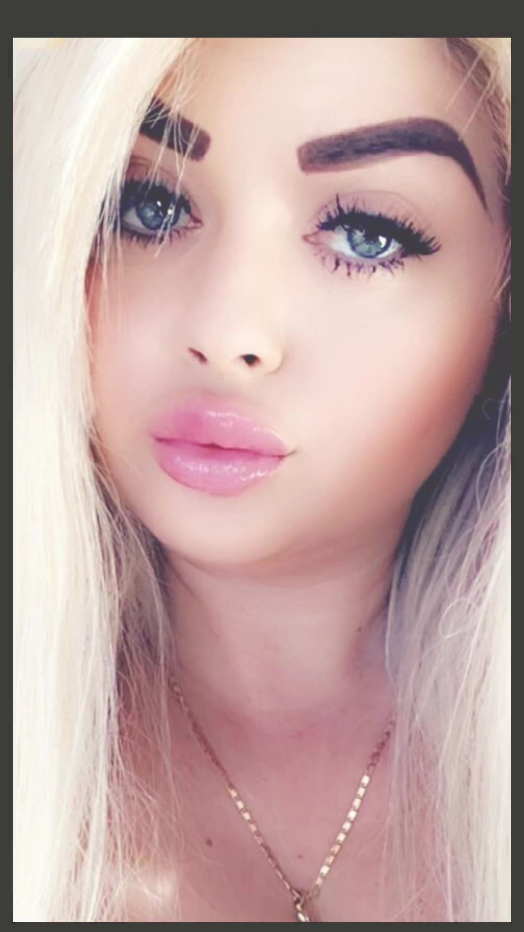@Je Suis Mela
