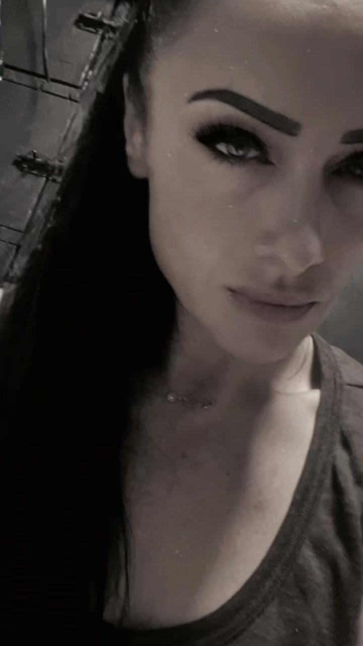 @mia_80 Анна