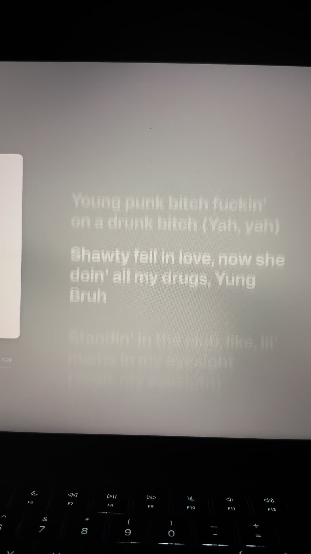 @lyricszn