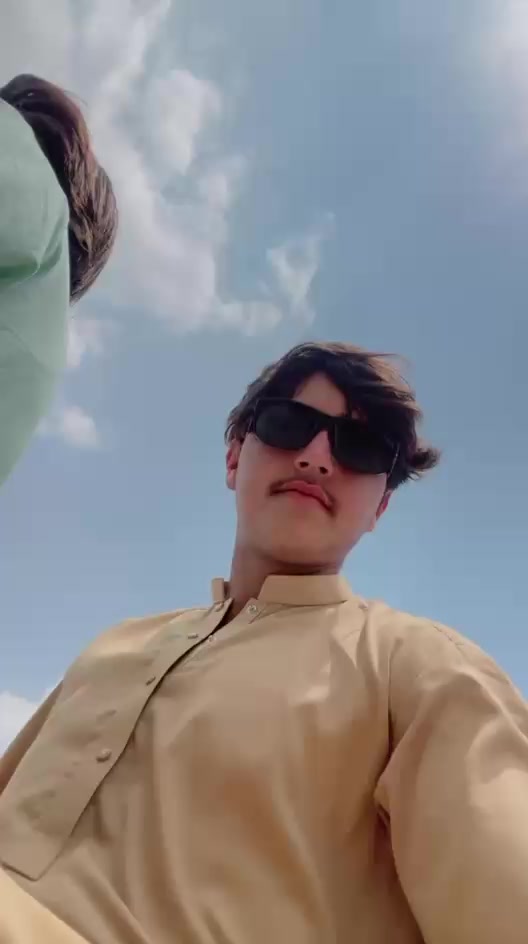 @ZEESHAN 🫶KHANII❤️👈