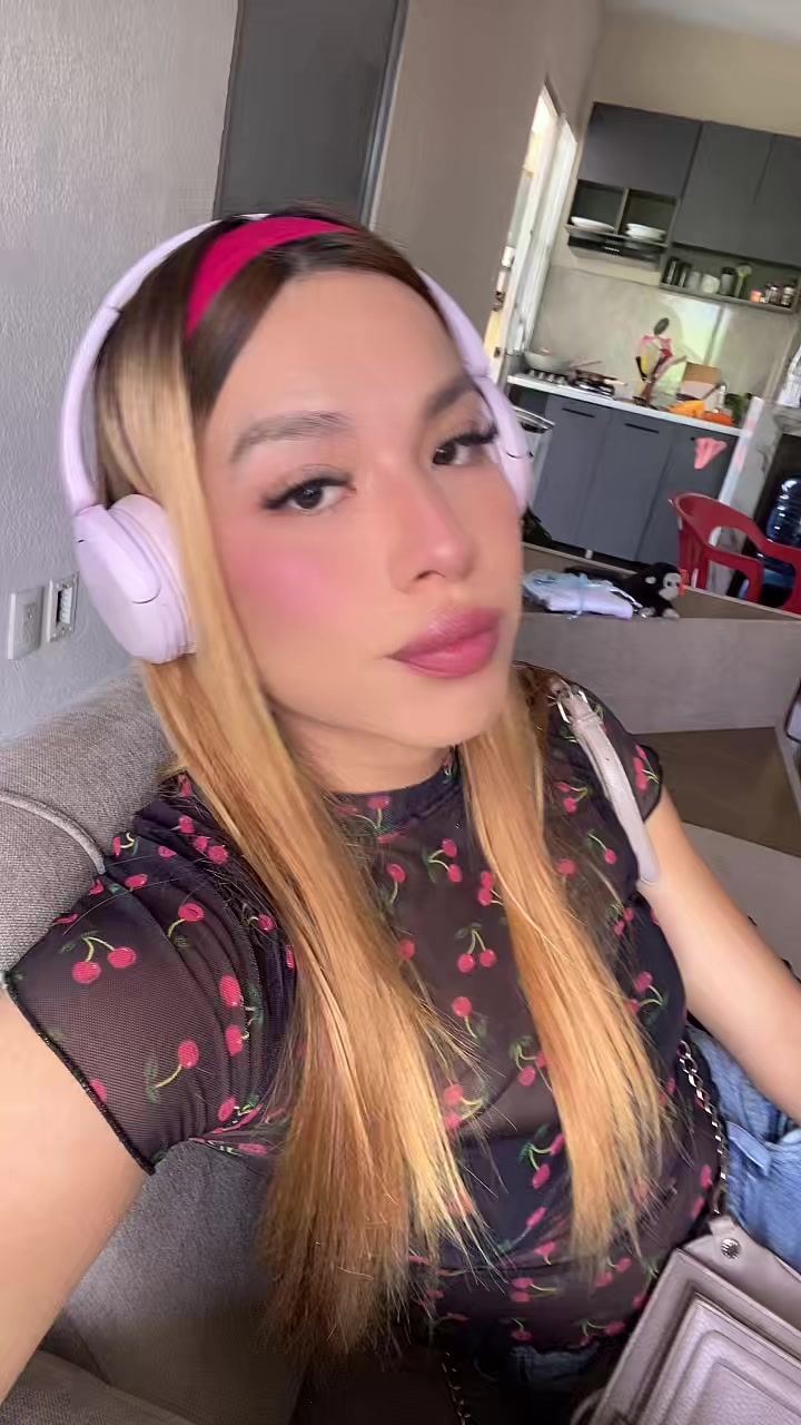 @Chloe zarate
