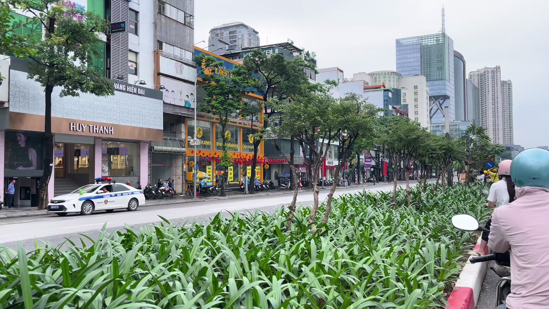 @Quyềnn