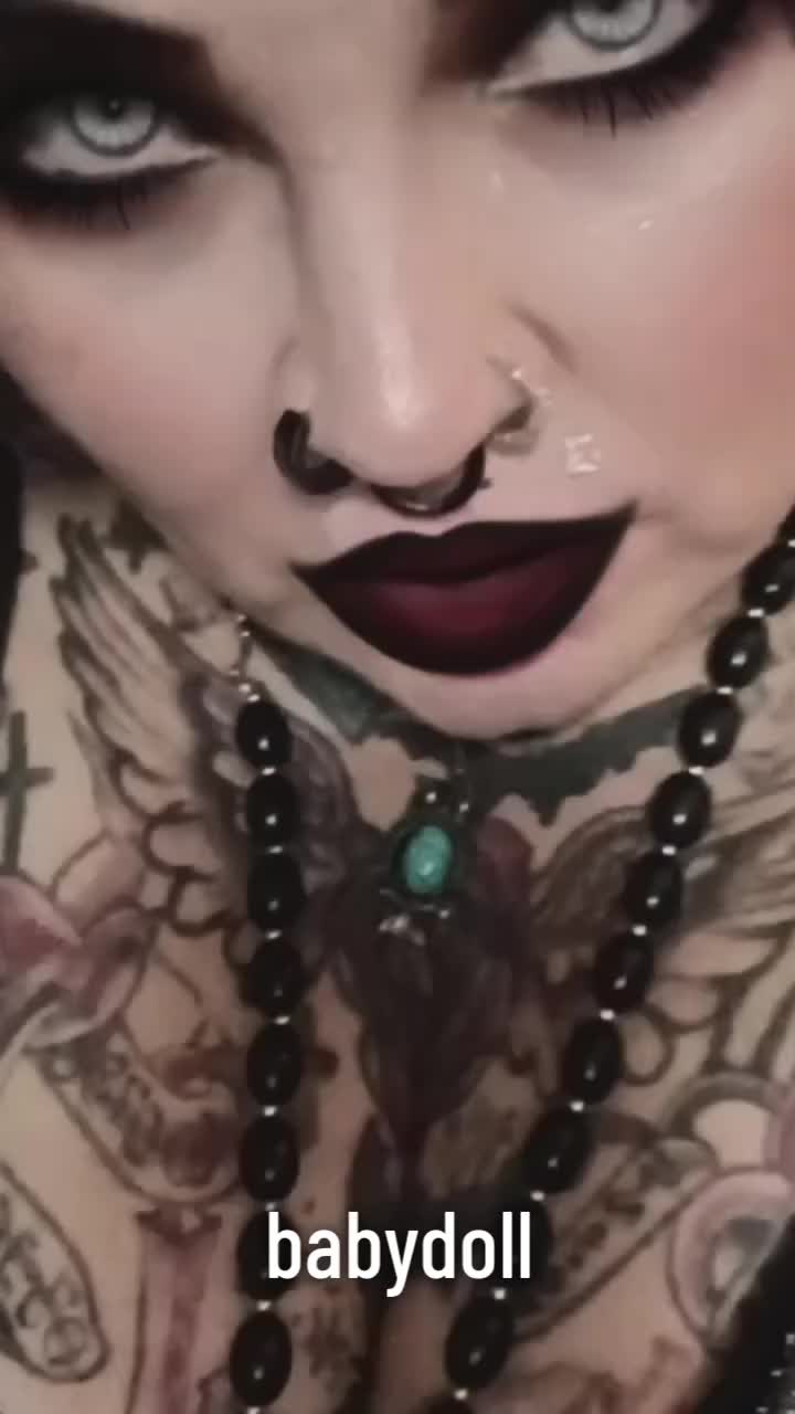 @DarkhairedbeautyPlayboy 💋🌸🍦