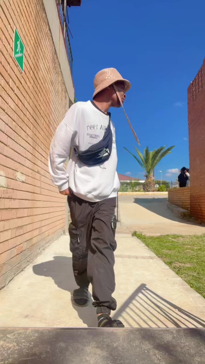 @thabang Ⓜ️otaung