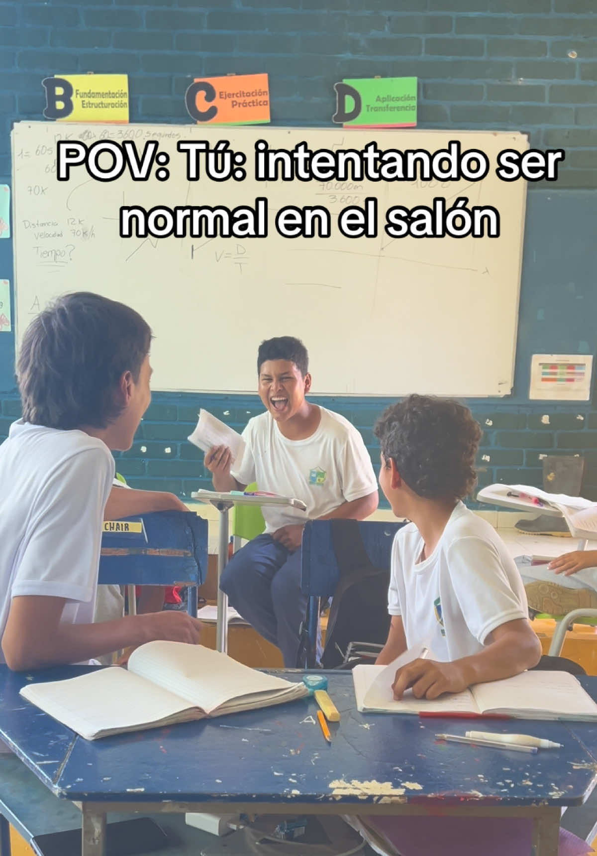 @Escuela aprendo y me divierto