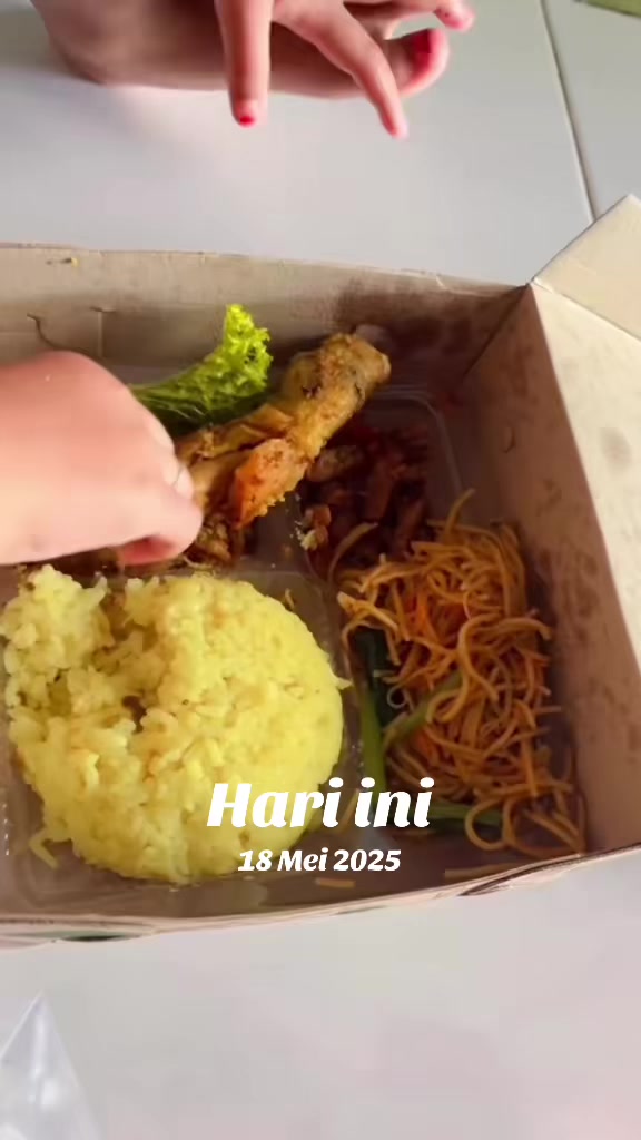 @mamanya della