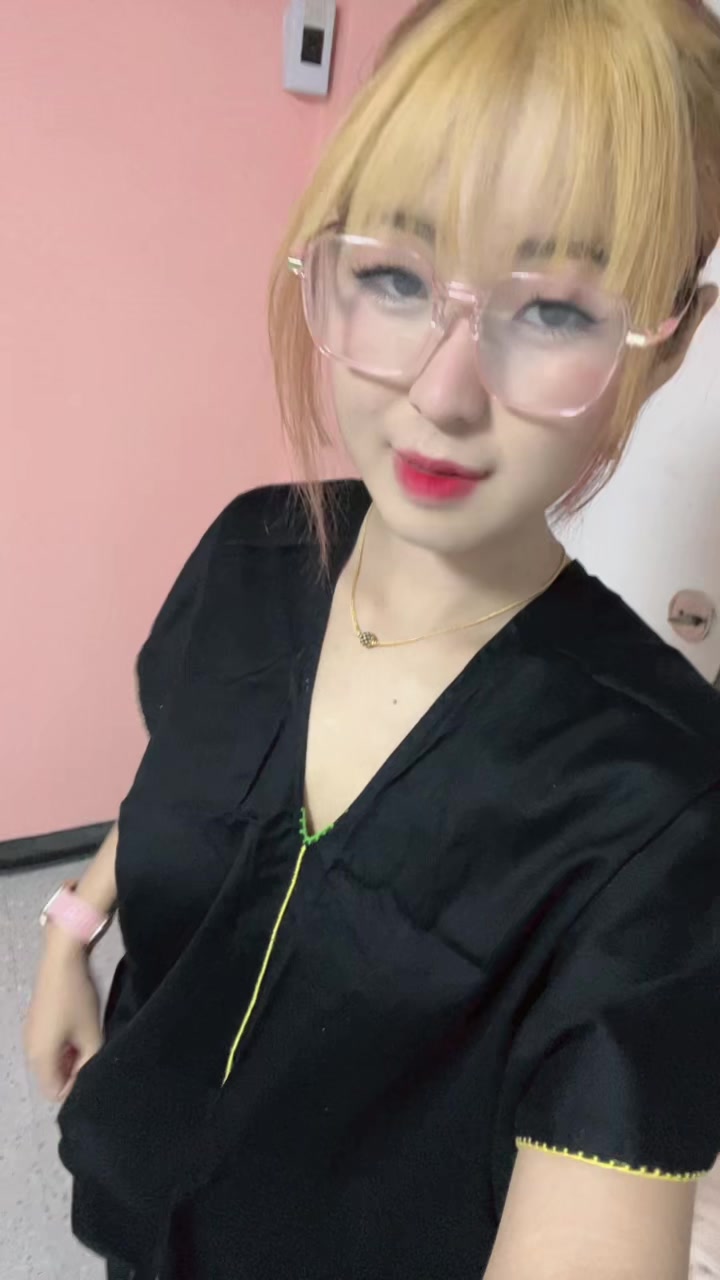 @🫧