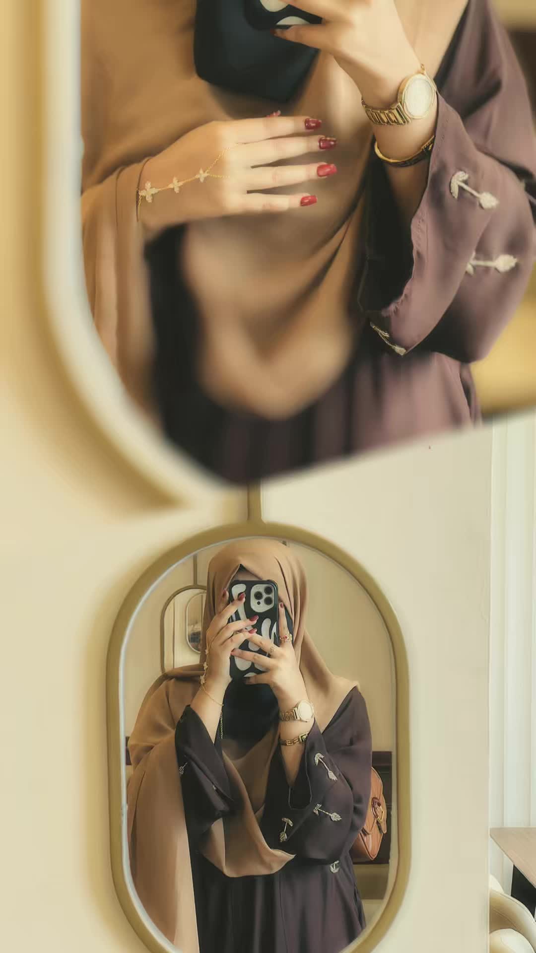 @𝓝𝓲𝓳𝓱𝓾 𝓜🦋