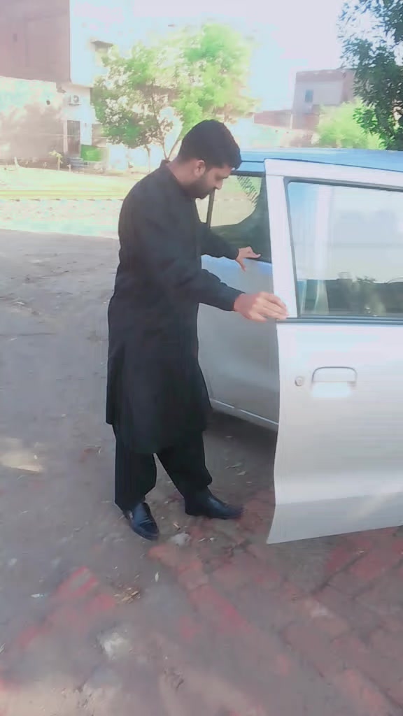 @LAG PALL RANT   MAILK BILAL