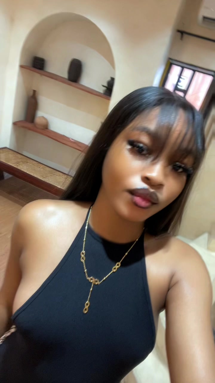 @VEE⭐️💕