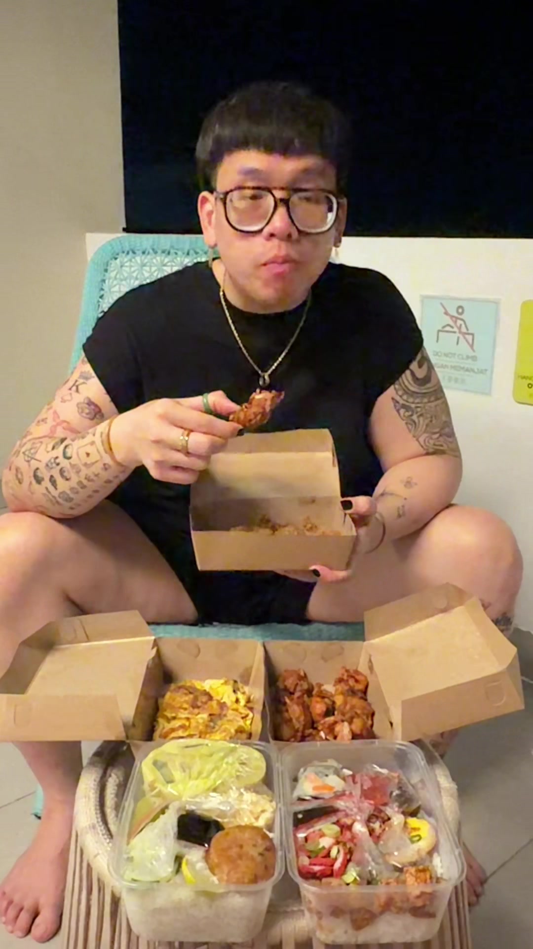 @Aku Makan Yah