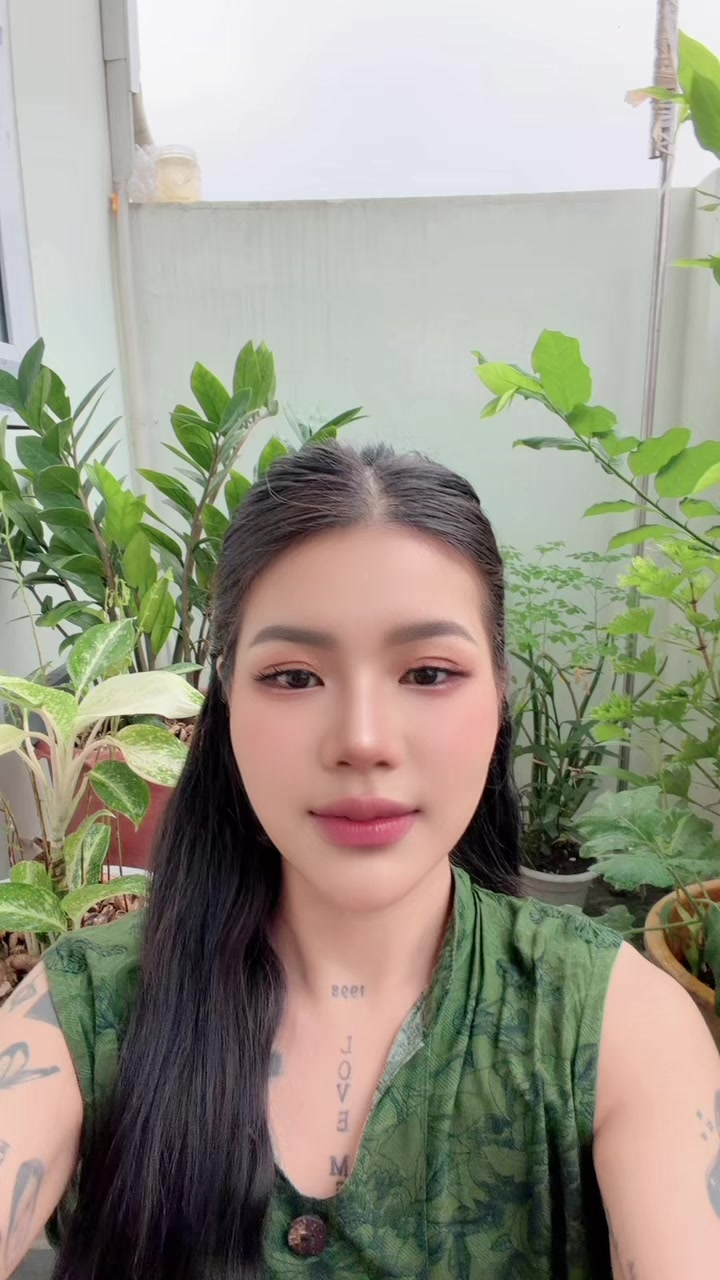 @♐️Tha zinoo 🇨🇳王丽梅 🇲🇲 5.3M✅