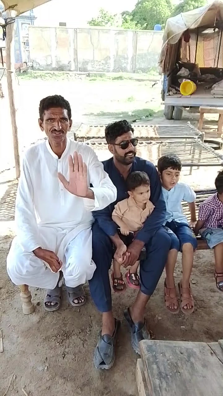 @m Khalid Abbas