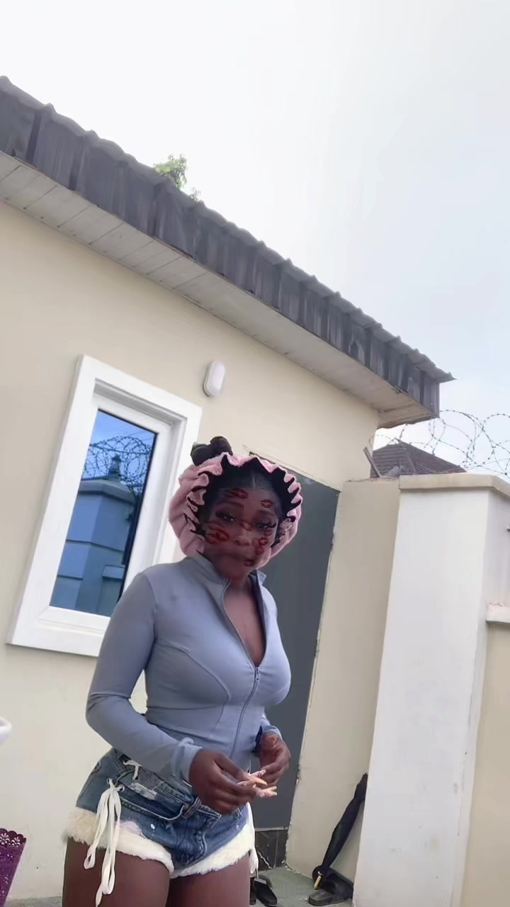 @feyikemi