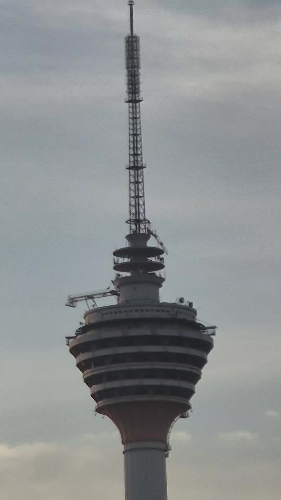 @Bj'Repvblic