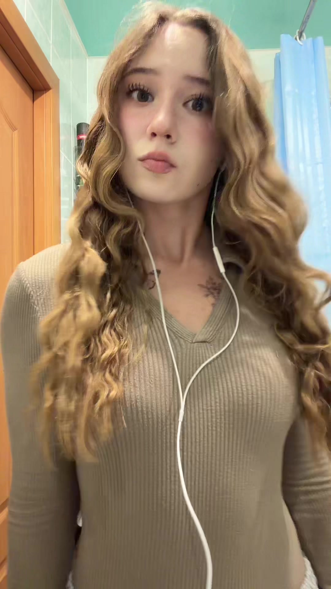 @karina