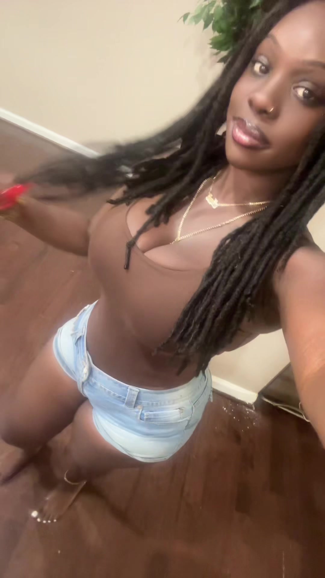 @Maya🇬🇭