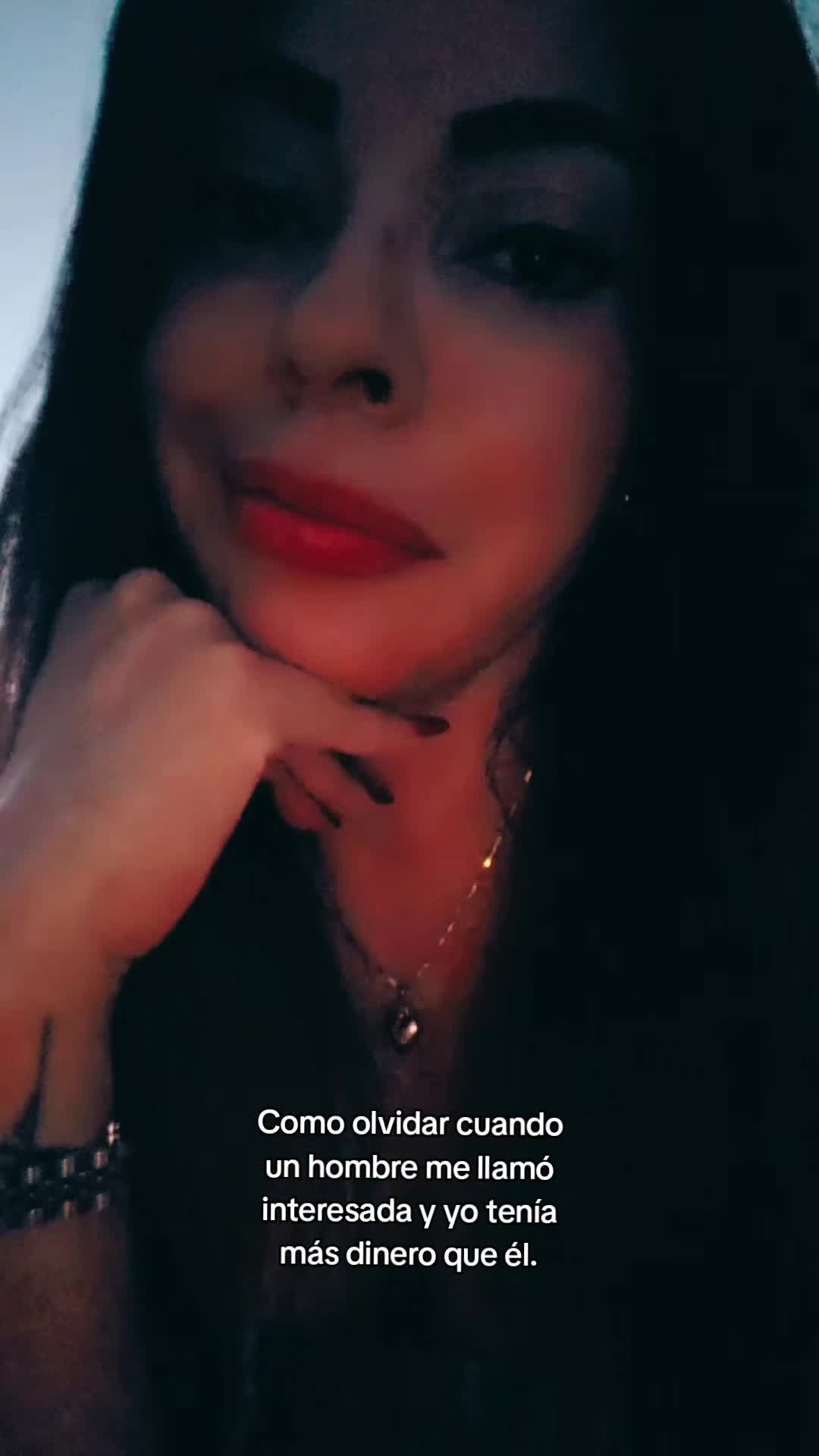 @Luna