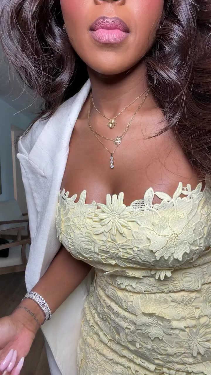 @Kira | Amazon Fashion Finds