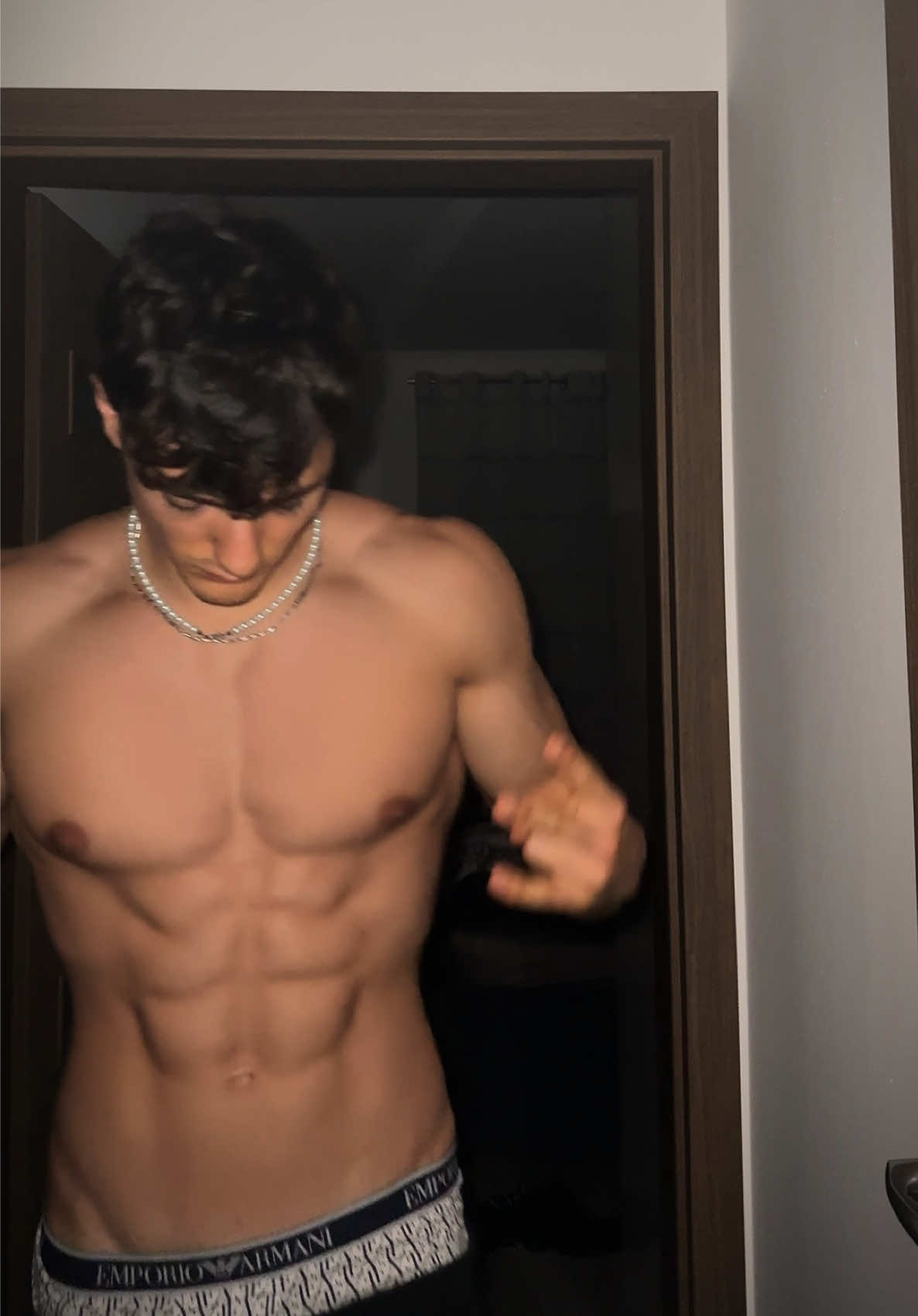 @Levilovesgym