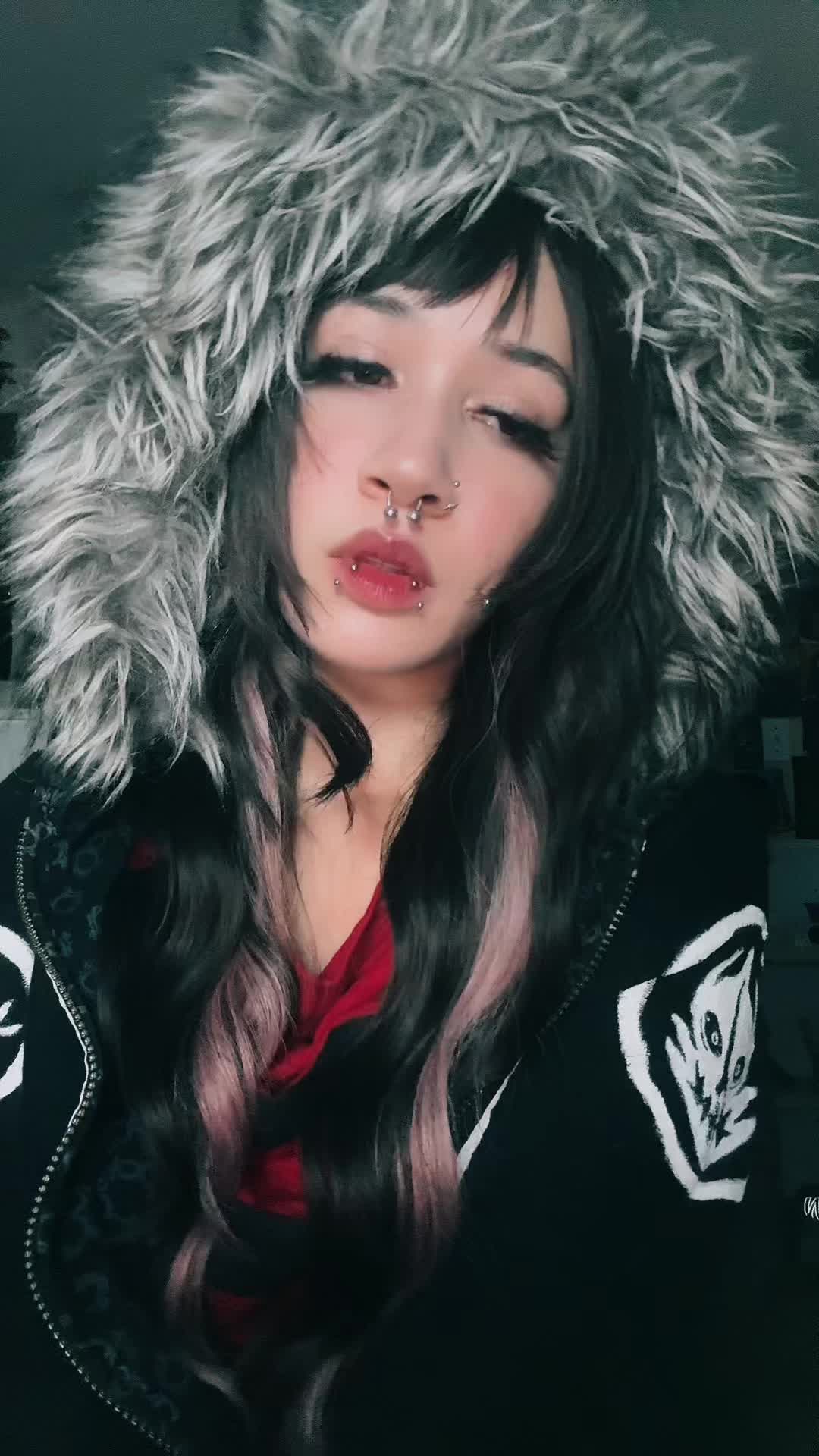 @Gii