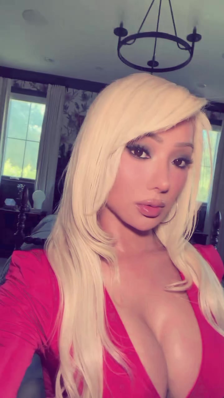 @Nikita_Dragun_Daily 🩷🩷🩷