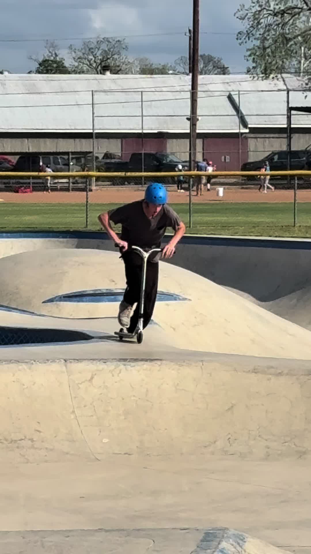 @Laddem_with_loose_flesh