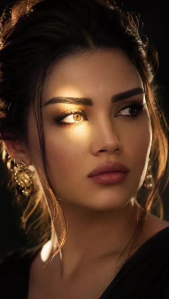 @أساور ألوفيه ملكة ألأحساس